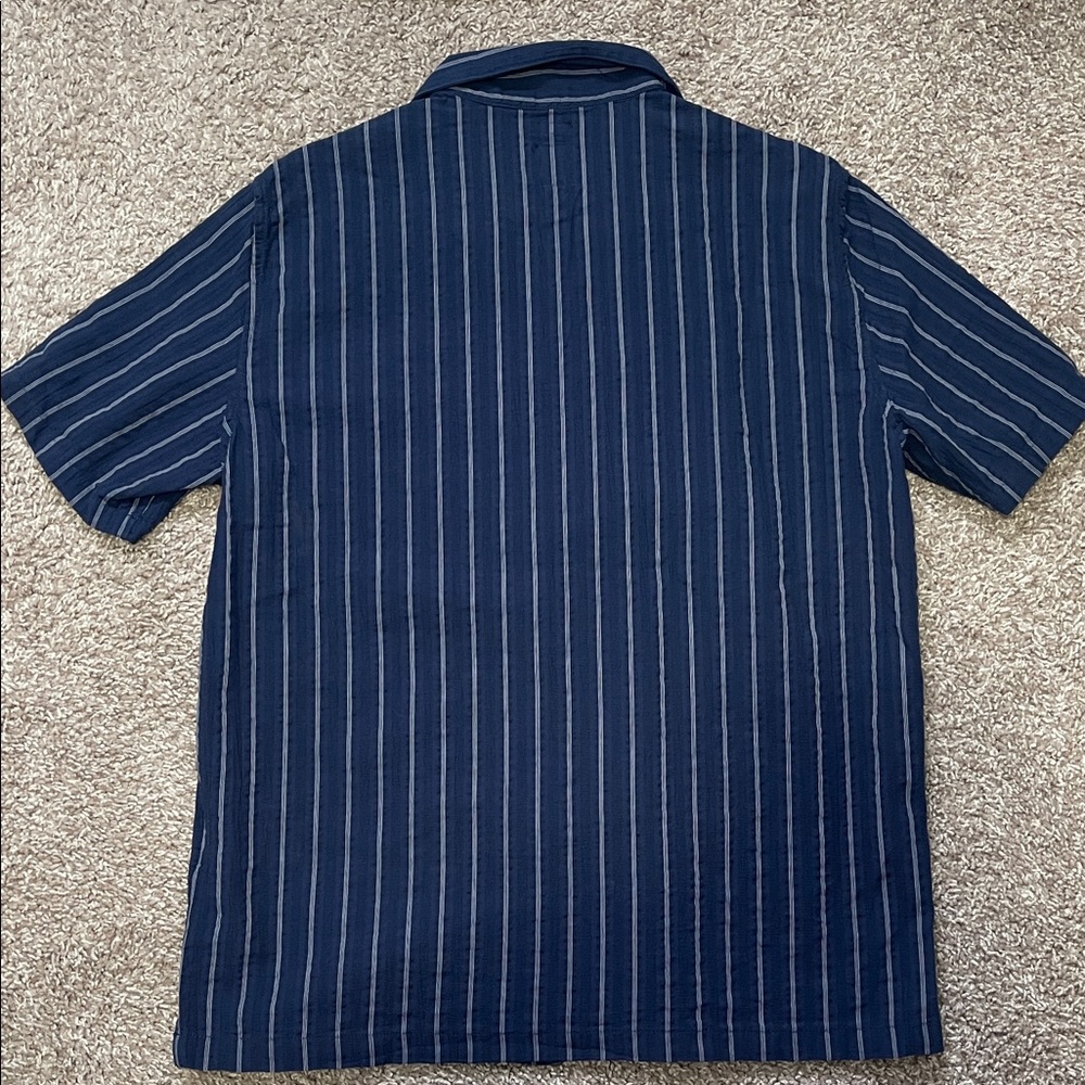 NWT GAP Men's Navy and White Striped Vacay Shirt - Picture 4 of 5